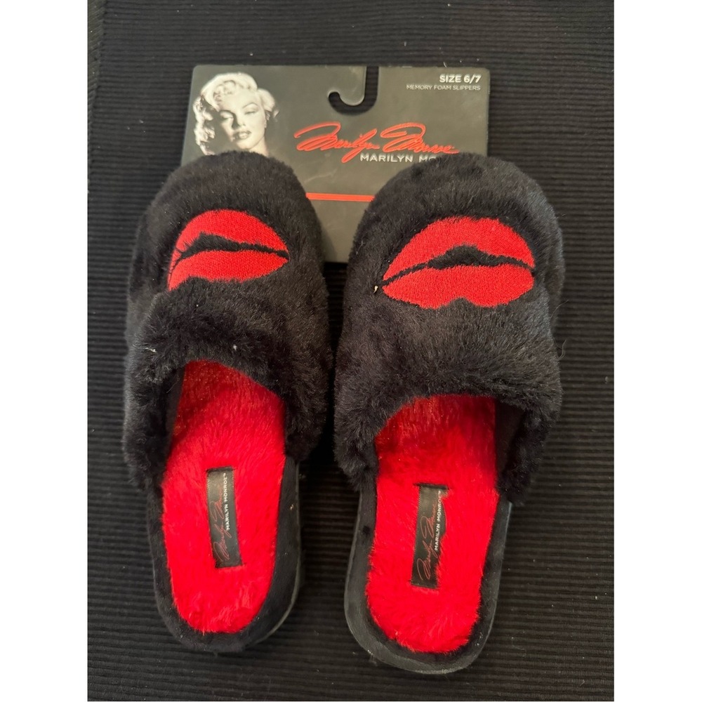 Marilyn Monroe Black Plush Slide Slippers w/Red Lips brand new never worn sz 6-7